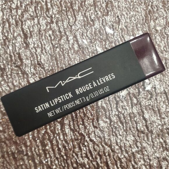 MAC Satin Lipstick in Rebel (Deep Bright Berry) - Picture 12 of 16